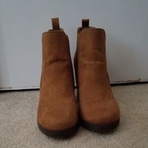 American Eagle ankle boots